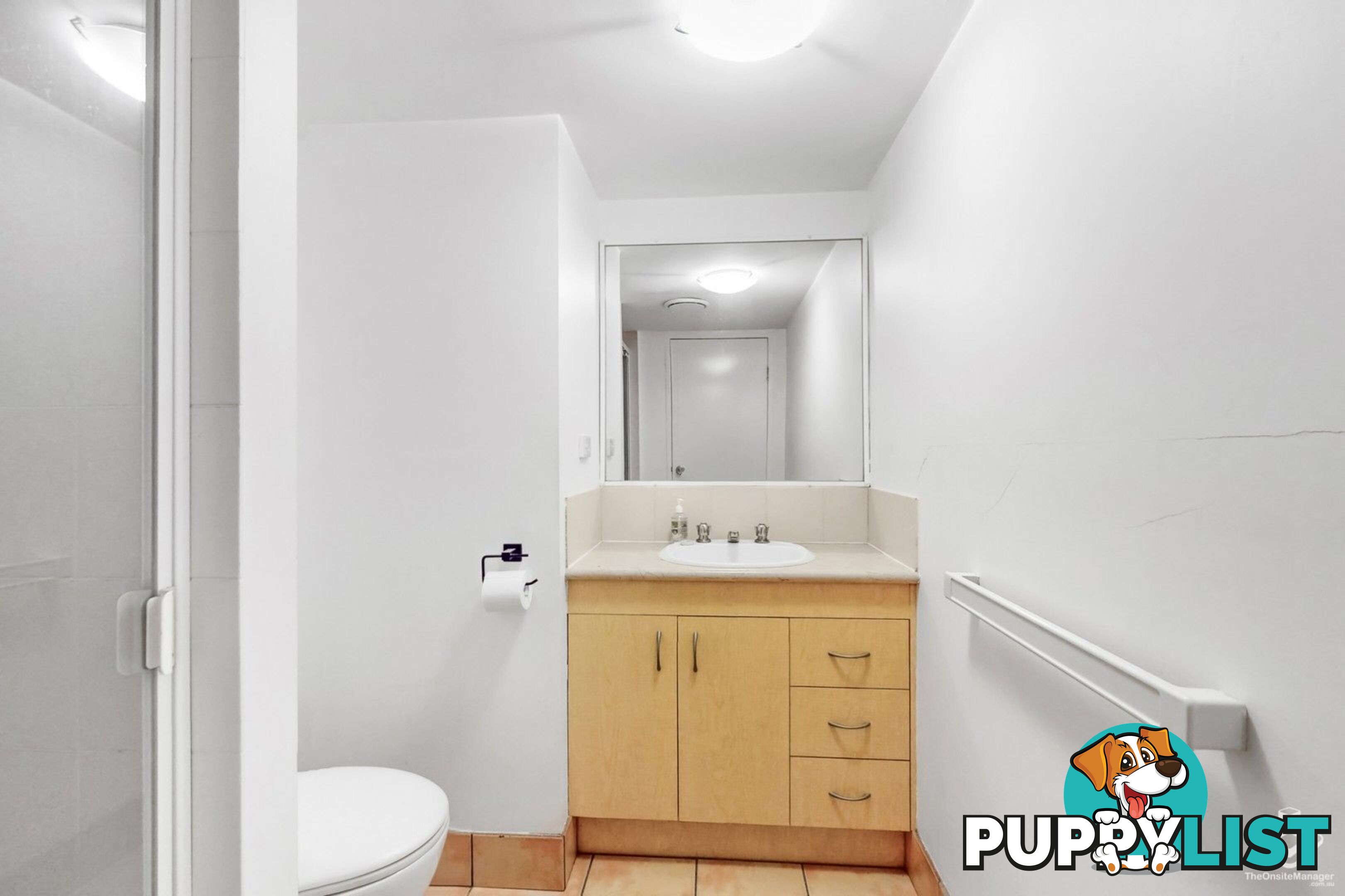 Unit 2/13-15 Illawong Street Chevron Island QLD 4217