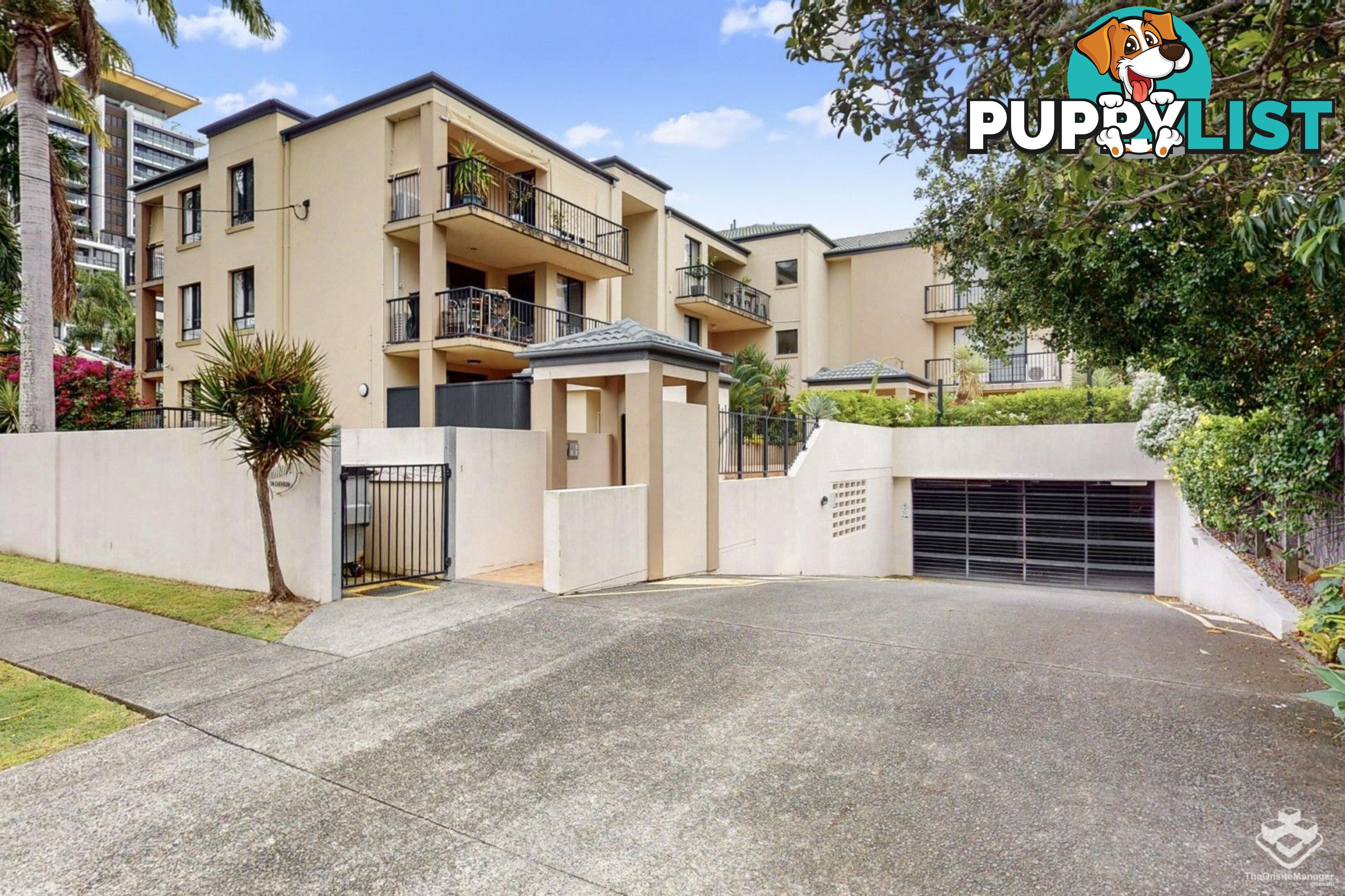 Unit 2/13-15 Illawong Street Chevron Island QLD 4217