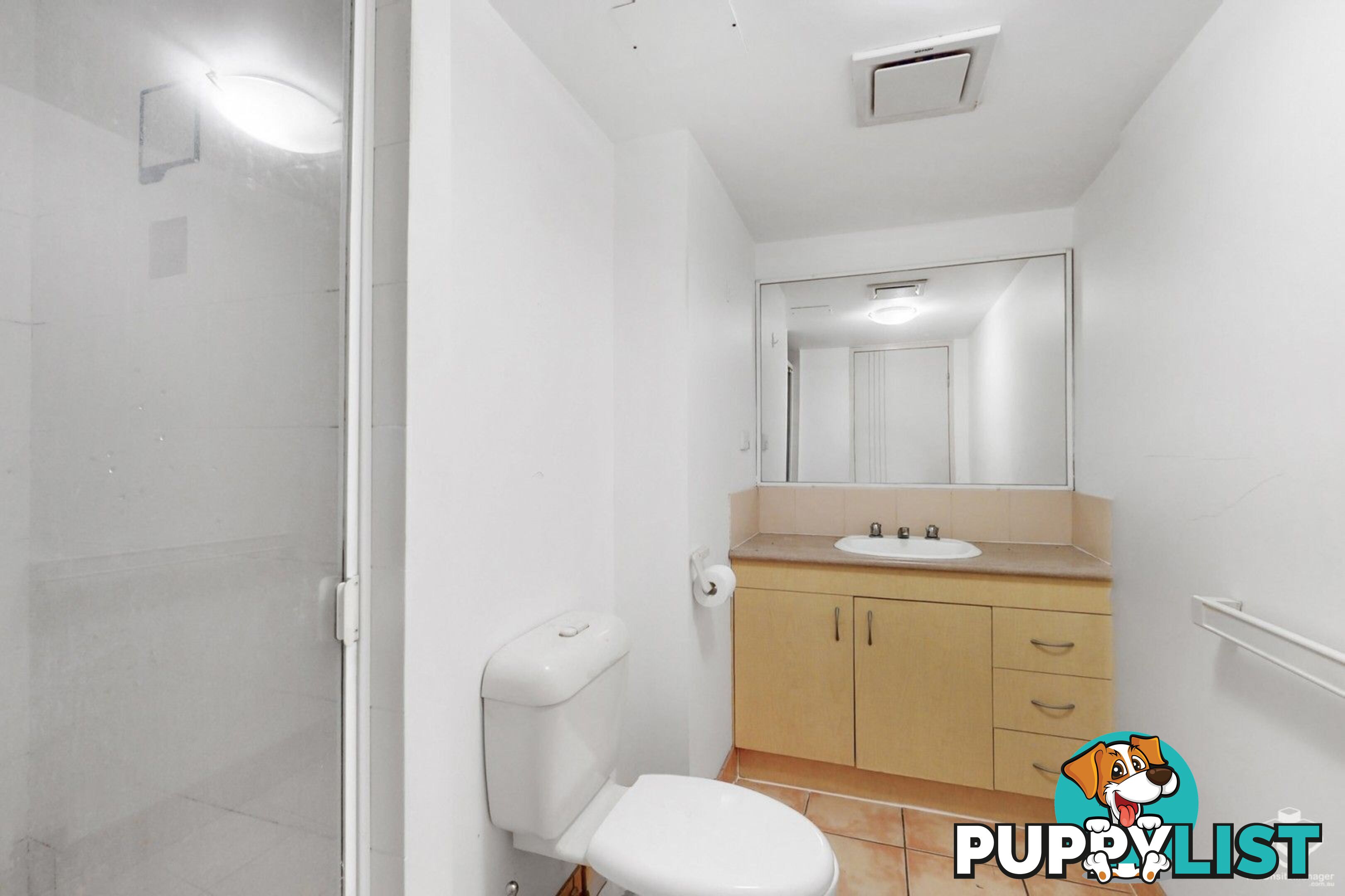 Unit 2/13-15 Illawong Street Chevron Island QLD 4217