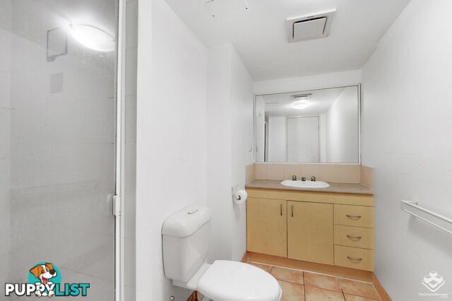 Unit 2/13-15 Illawong Street Chevron Island QLD 4217