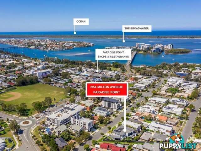 54 Milton Avenue Paradise Point QLD 4216