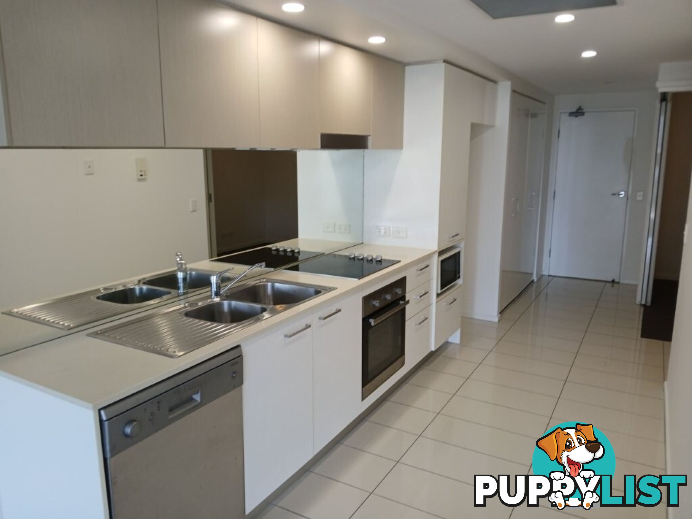 ID:21153770 30-32 Paradise Island Surfers Paradise QLD 4217