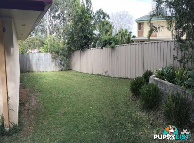 12 Clayton Street Labrador QLD 4215
