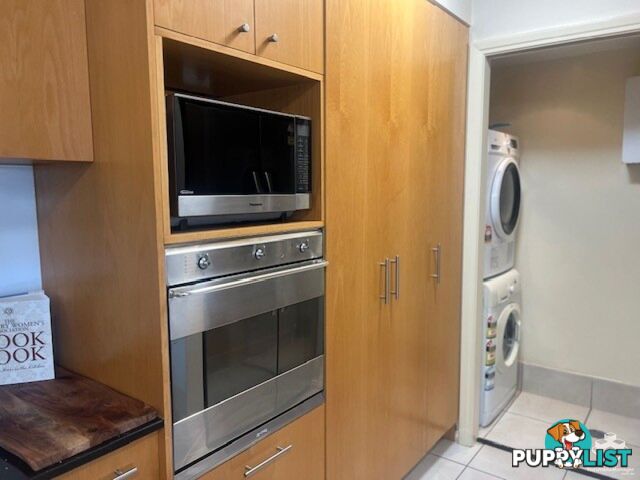 ID:3723746 1 Holman Street KANGAROO POINT QLD 4169