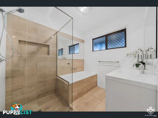 13 Kancoona Street Rochedale South QLD 4123