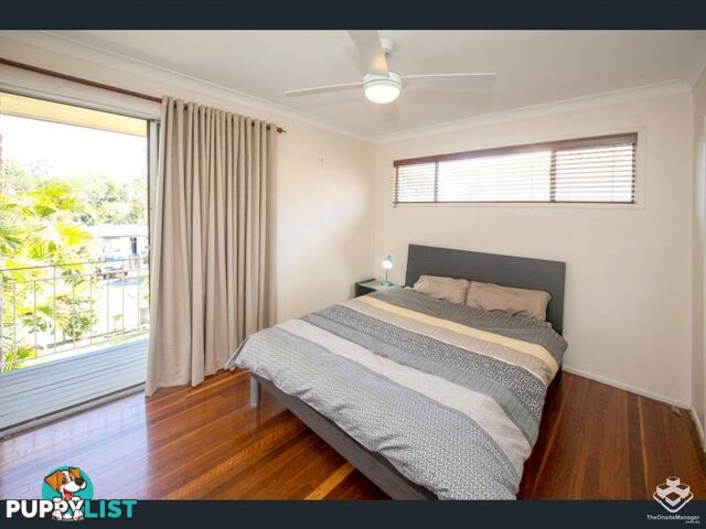 88 Pareena Crescent Mansfield QLD 4122