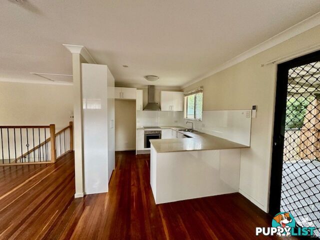 88 Pareena Crescent Mansfield QLD 4122