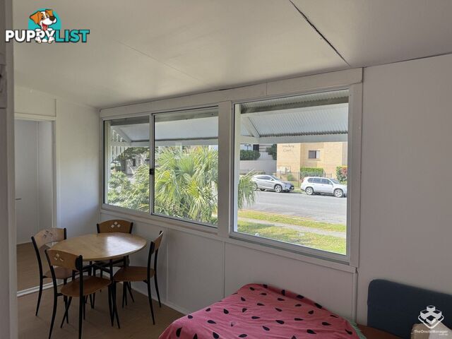 34 Lenneberg Street Southport QLD 4215