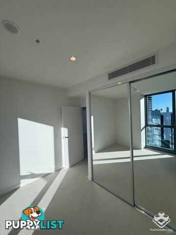 ID:21155502 12 Philip Avenue Broadbeach QLD 4218