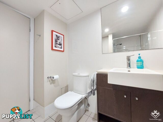 M04063/92-100 Quay Street Brisbane city QLD 4000