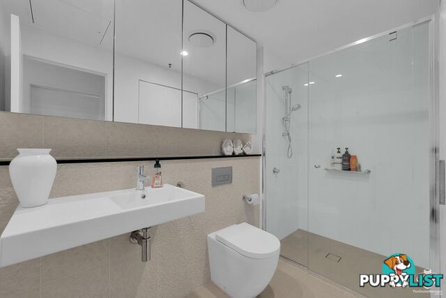08/12 Cunningham Street Newstead QLD 4006