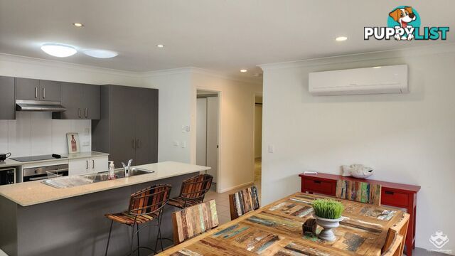 ID:21158460 230 Pulgul Street Urangan QLD 4655