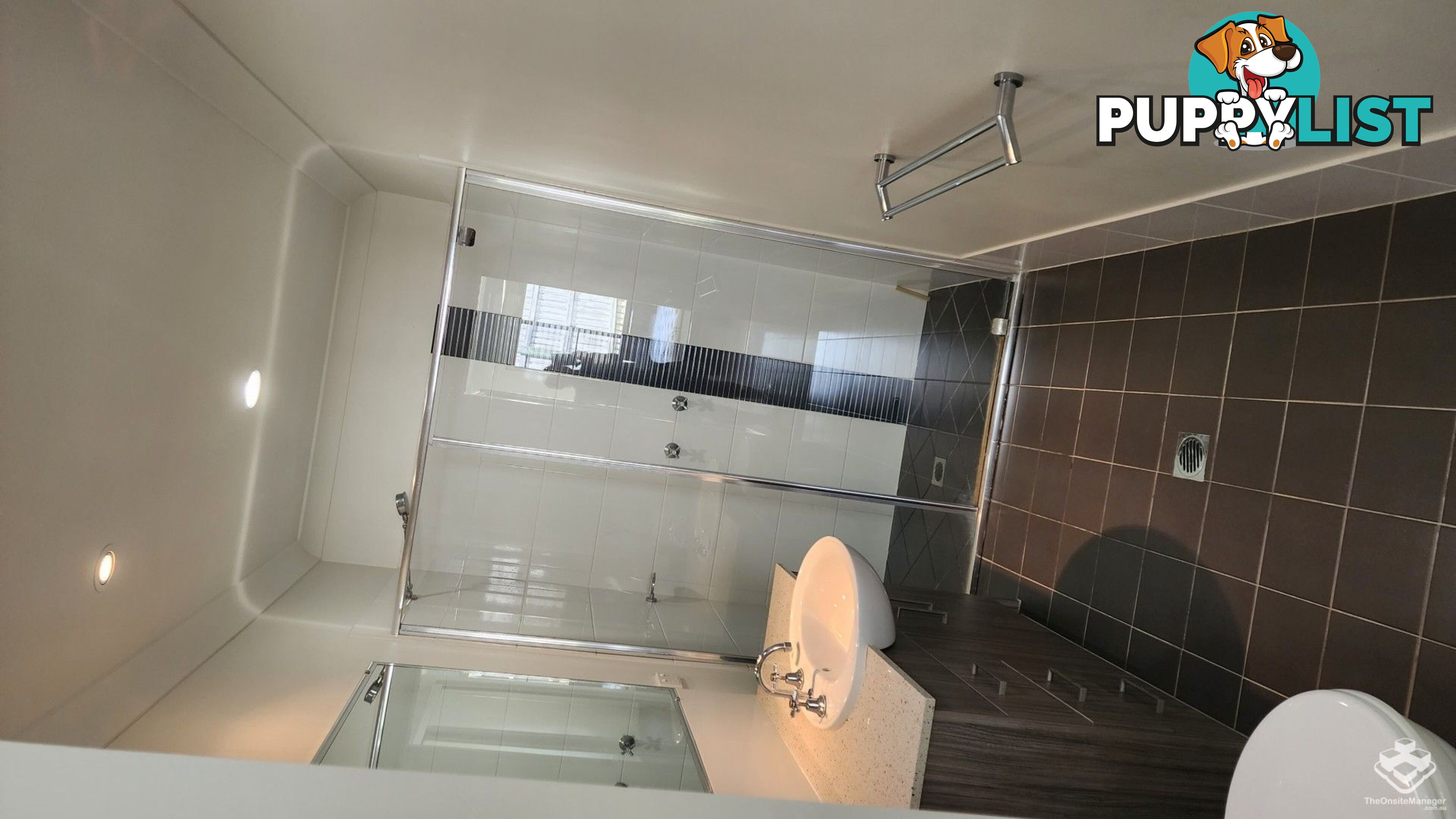 ID:21158460 230 Pulgul Street Urangan QLD 4655