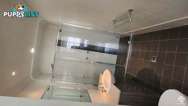 ID:21158460 230 Pulgul Street Urangan QLD 4655