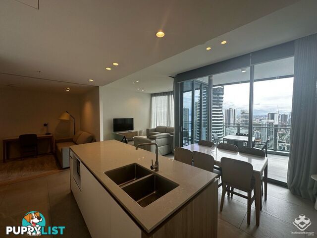 ID:21151476 12 Philip Avenue Broadbeach QLD 4218