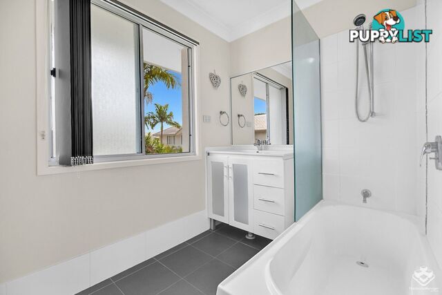 81/300 Cottesloe Drive Mermaid Waters QLD 4218