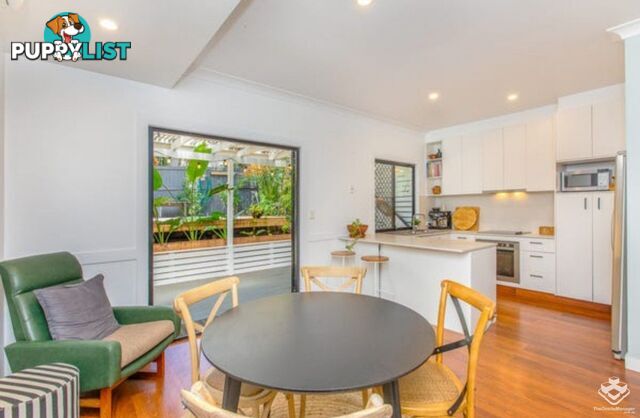 3/303 Wynnum Road Norman Park QLD 4170