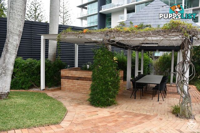 ID:21148390 24 Breaker Street Main Beach QLD 4217