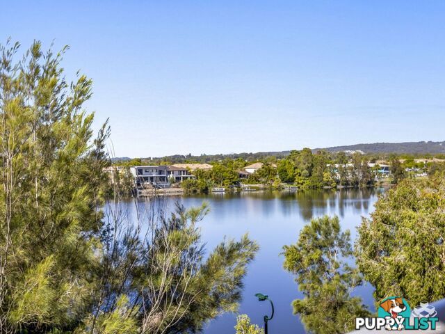 ID:21154321 33 Lakefront Crescent Varsity Lakes QLD 4227