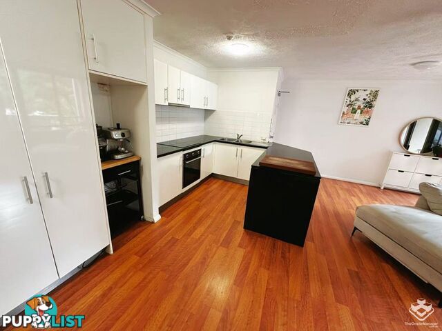 Unit 37 38 Enderley Avenue Surfers Paradise QLD 4217