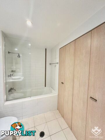 Unit106/1-7 Moores Crescent Varsity Lakes QLD 4227