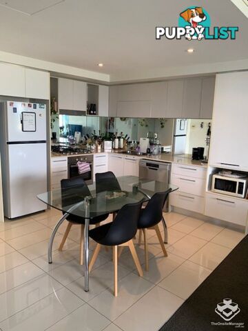 ID:21157964 430 Marine Parade Biggera Waters QLD 4216