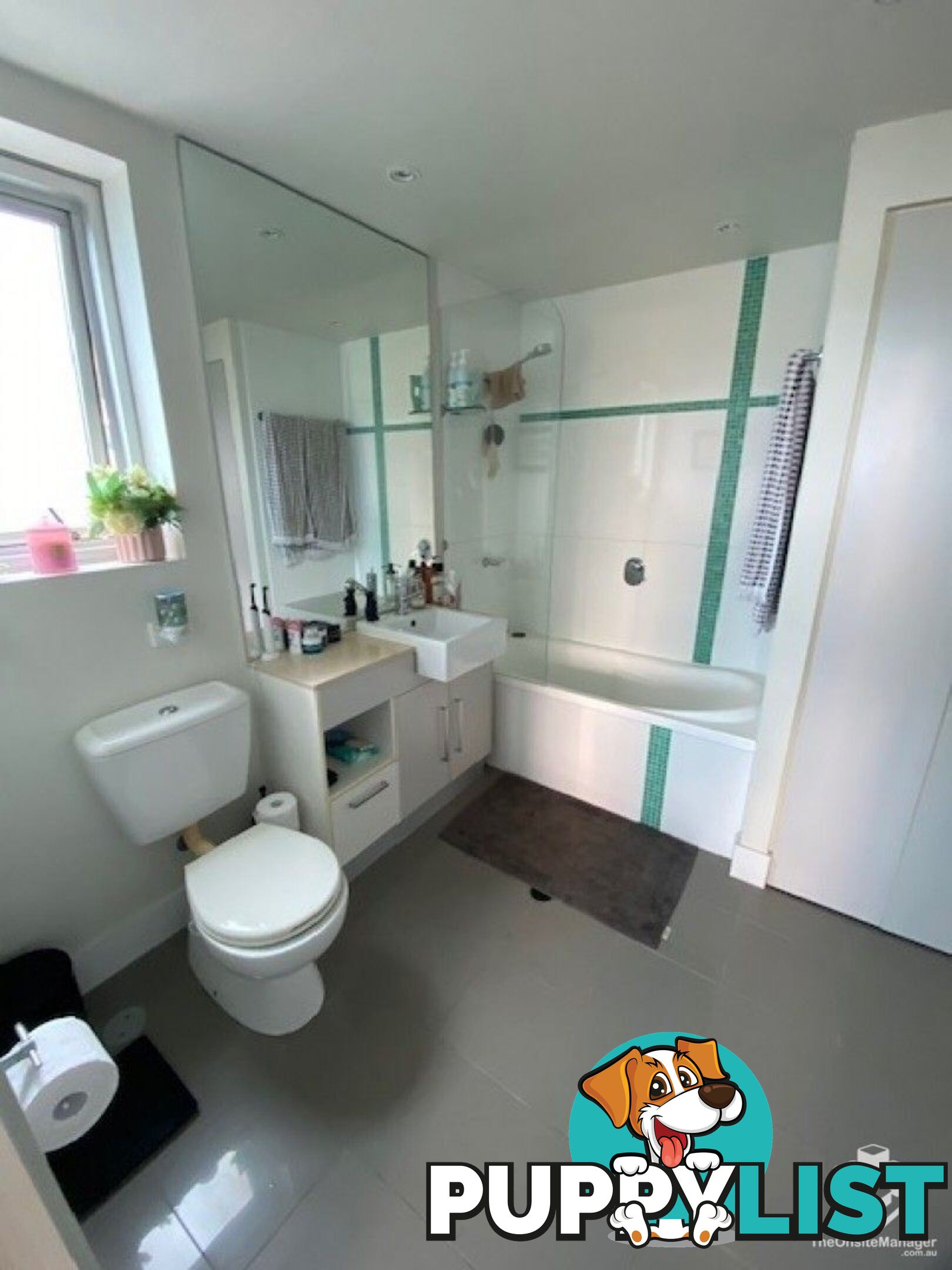 ID:21157964 430 Marine Parade Biggera Waters QLD 4216