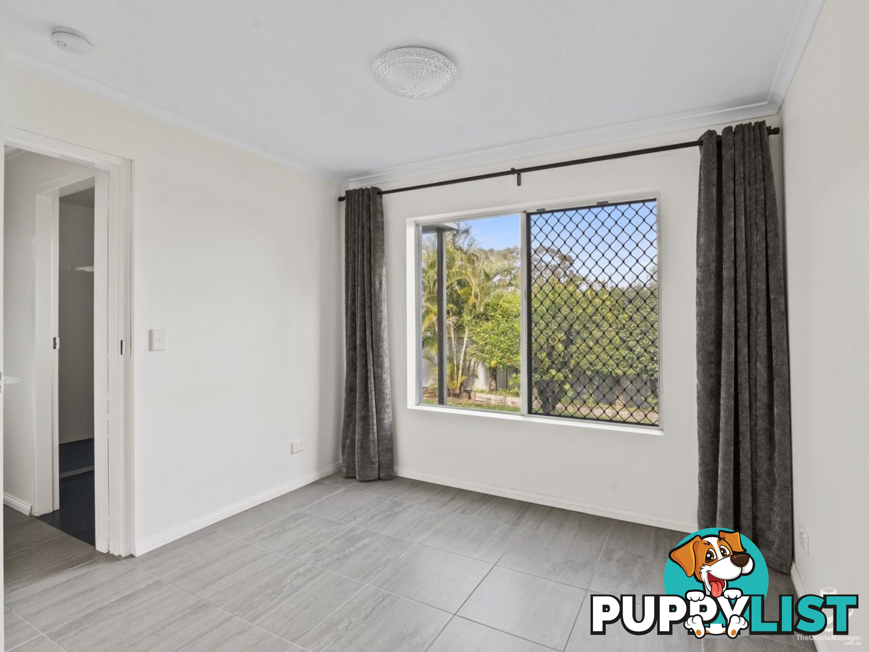25 Queens Road Kingston QLD 4114
