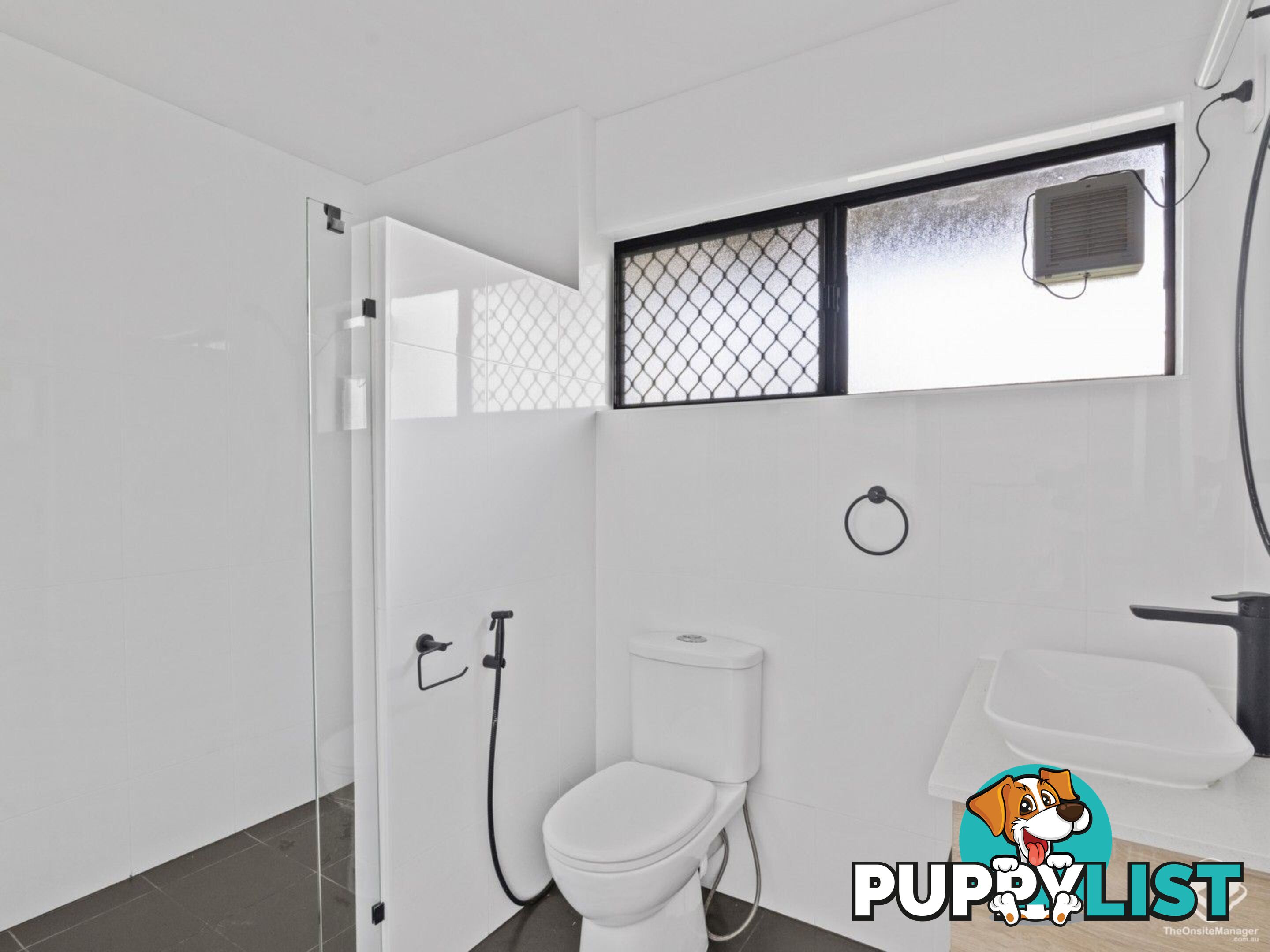 25 Queens Road Kingston QLD 4114
