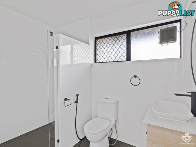 25 Queens Road Kingston QLD 4114