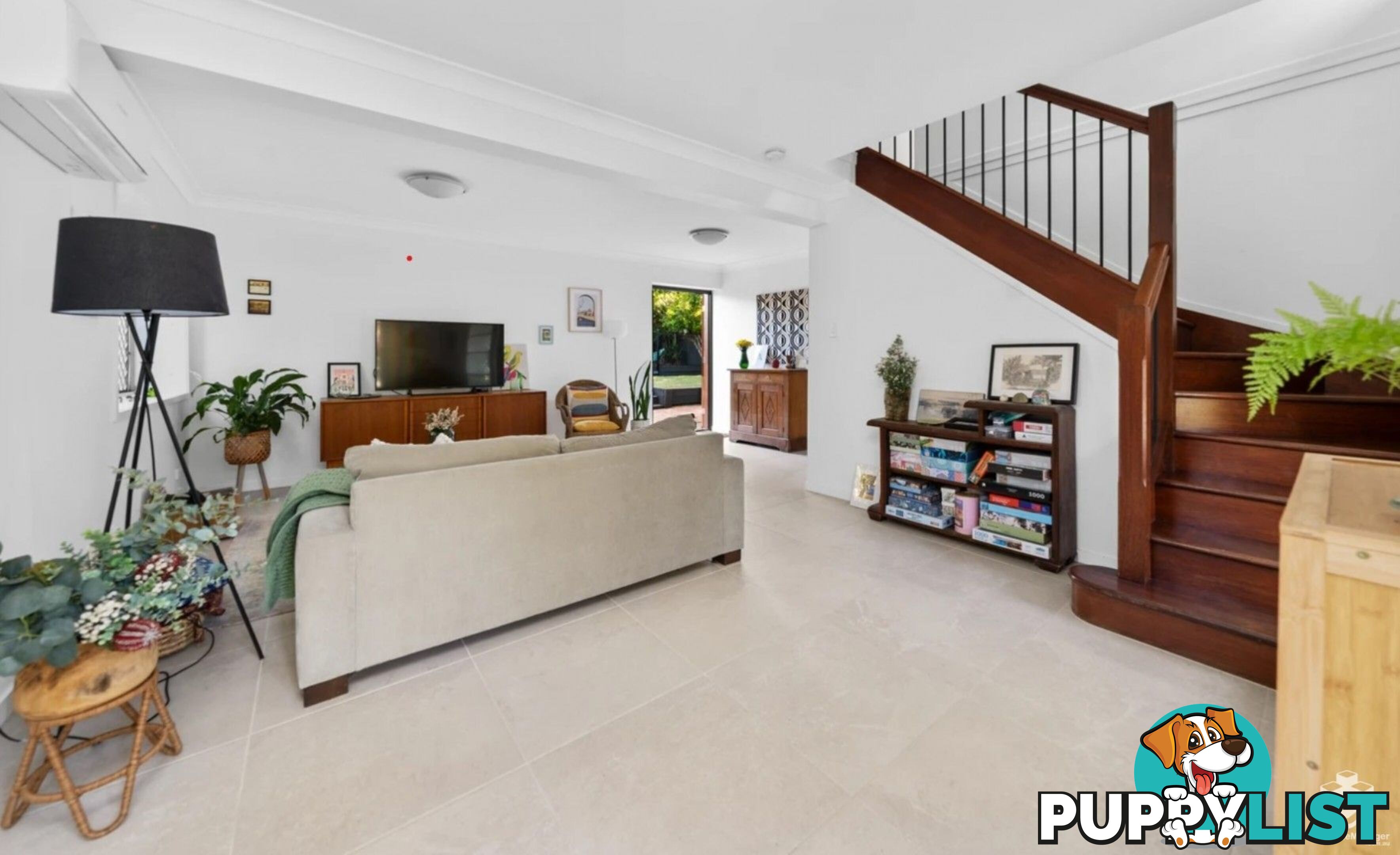 331 Cliveden Avenue Oxley QLD 4075