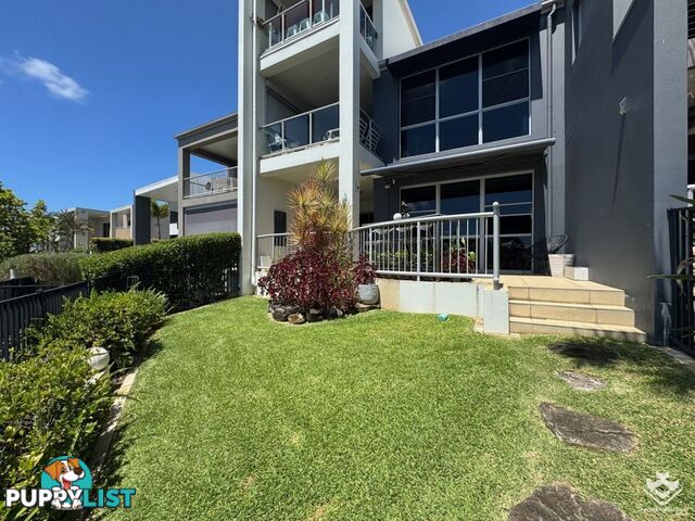 3/5021 EMERALD ISLAND DRIVE Carrara QLD 4211