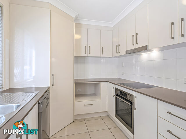 5/2 Emerald Place Bridgeman Downs QLD 4035