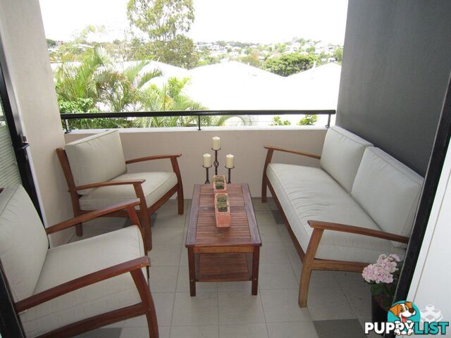 ID:21156024 68-70 Norman Crescent Norman Park QLD 4170