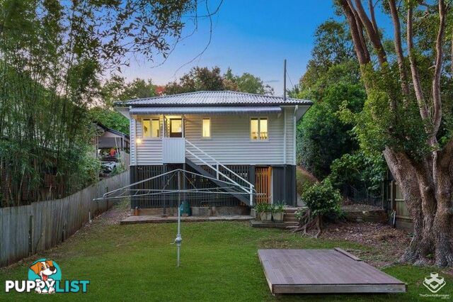 15 Tyne Street Taringa QLD 4068