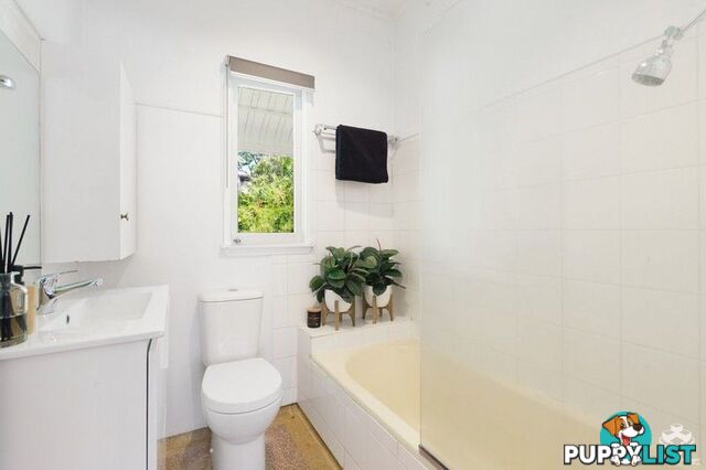 15 Tyne Street Taringa QLD 4068