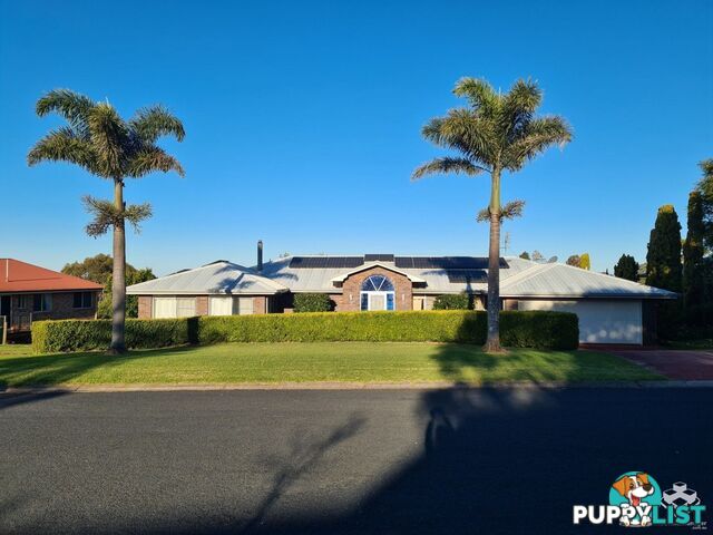 6 Hull Court Highfields QLD 4352