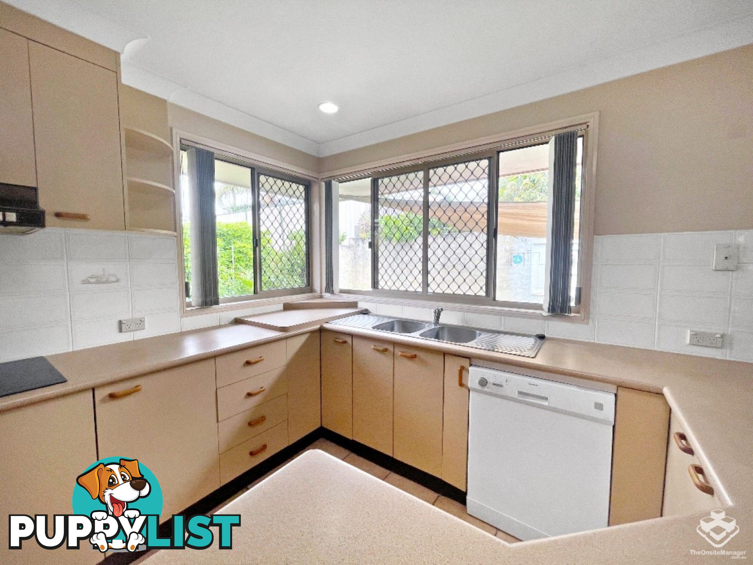 211 Wecker Road Mansfield QLD 4122