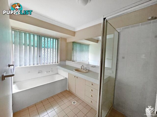 211 Wecker Road Mansfield QLD 4122