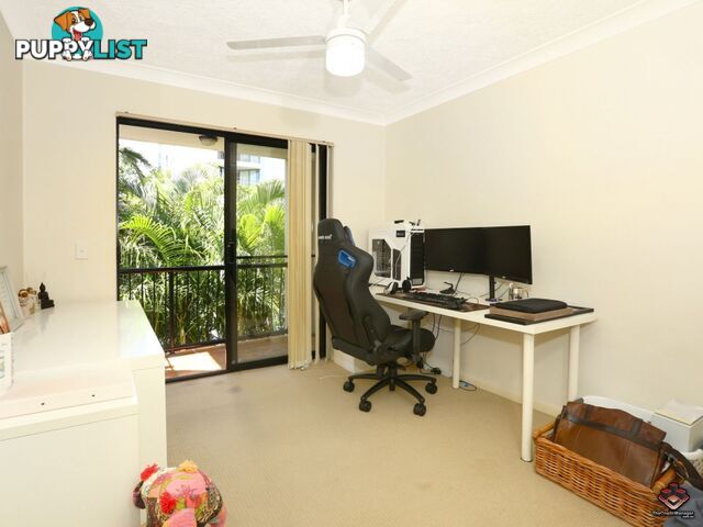 38 Labrador Street Labrador QLD 4215