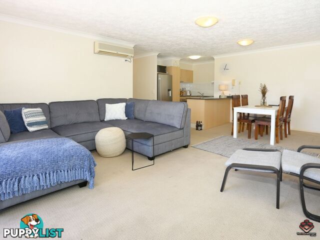 38 Labrador Street Labrador QLD 4215