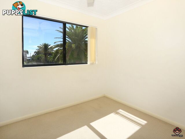 38 Labrador Street Labrador QLD 4215