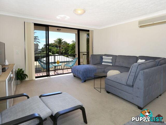38 Labrador Street Labrador QLD 4215