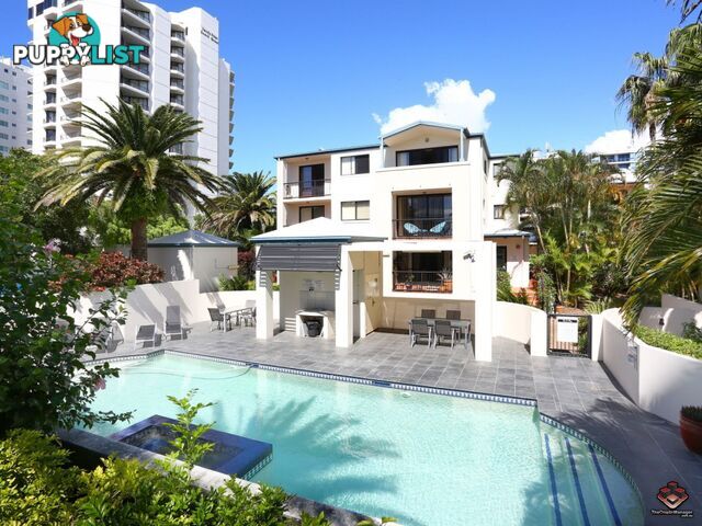 38 Labrador Street Labrador QLD 4215