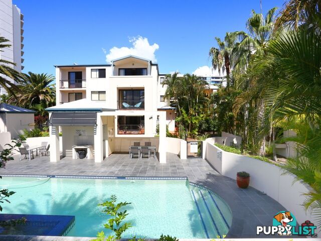 38 Labrador Street Labrador QLD 4215