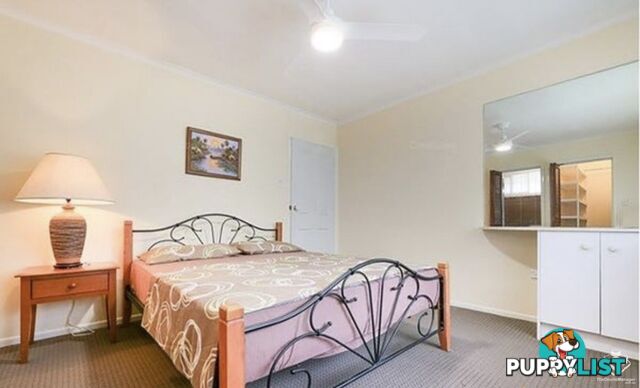 18 Turnmill Street Macgregor QLD 4109