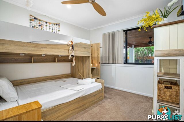 2 Nevenia Street Labrador QLD 4215