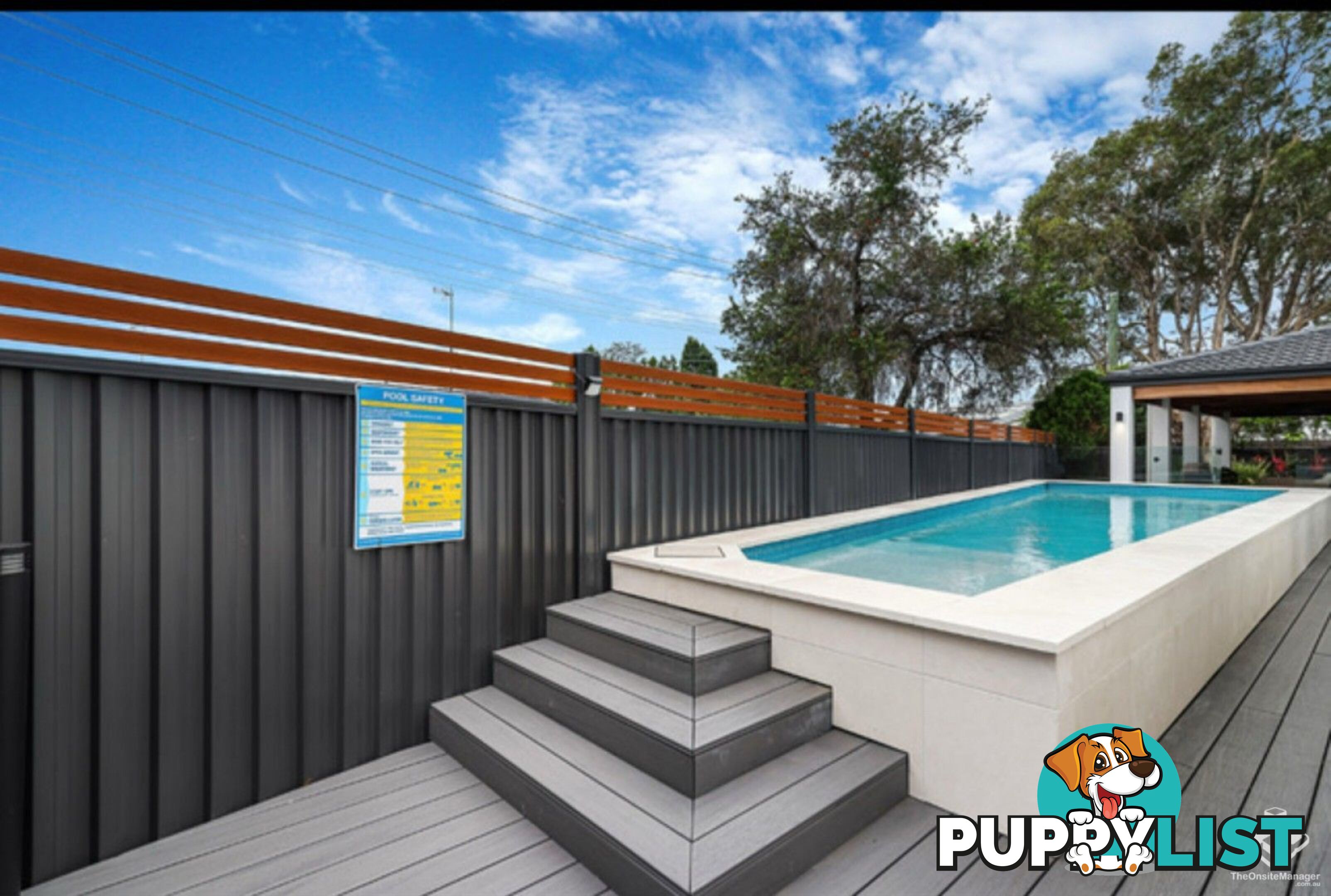 2 Nevenia Street Labrador QLD 4215