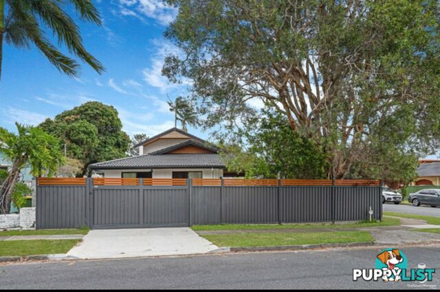 2 Nevenia Street Labrador QLD 4215