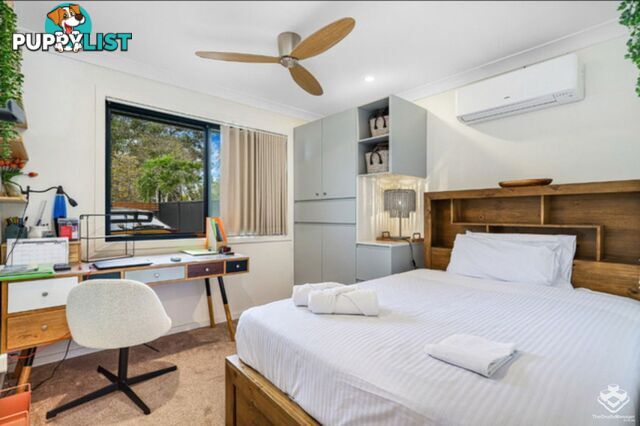 2 Nevenia Street Labrador QLD 4215